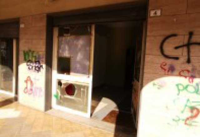 Commercial premises for rent in Caravita, shop for rent within walking distance of Volla