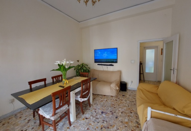 Apartment of about 80sqm, central area, furnished