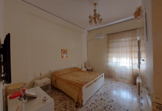 Apartment of about 80sqm, central area, furnished