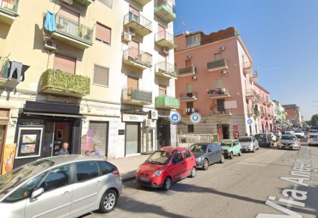 Ponticelli Commercial space facing the street of 35sqm