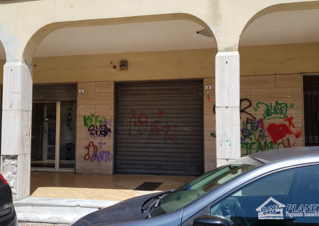 Affitto Negozio Cercola - Locale commerciale in affitto a Caravita, negozio in affitto a pochi passi da Volla Località Caravita