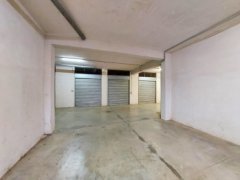 House for sale of 4 rooms, excellent condition, garage, bright - 19