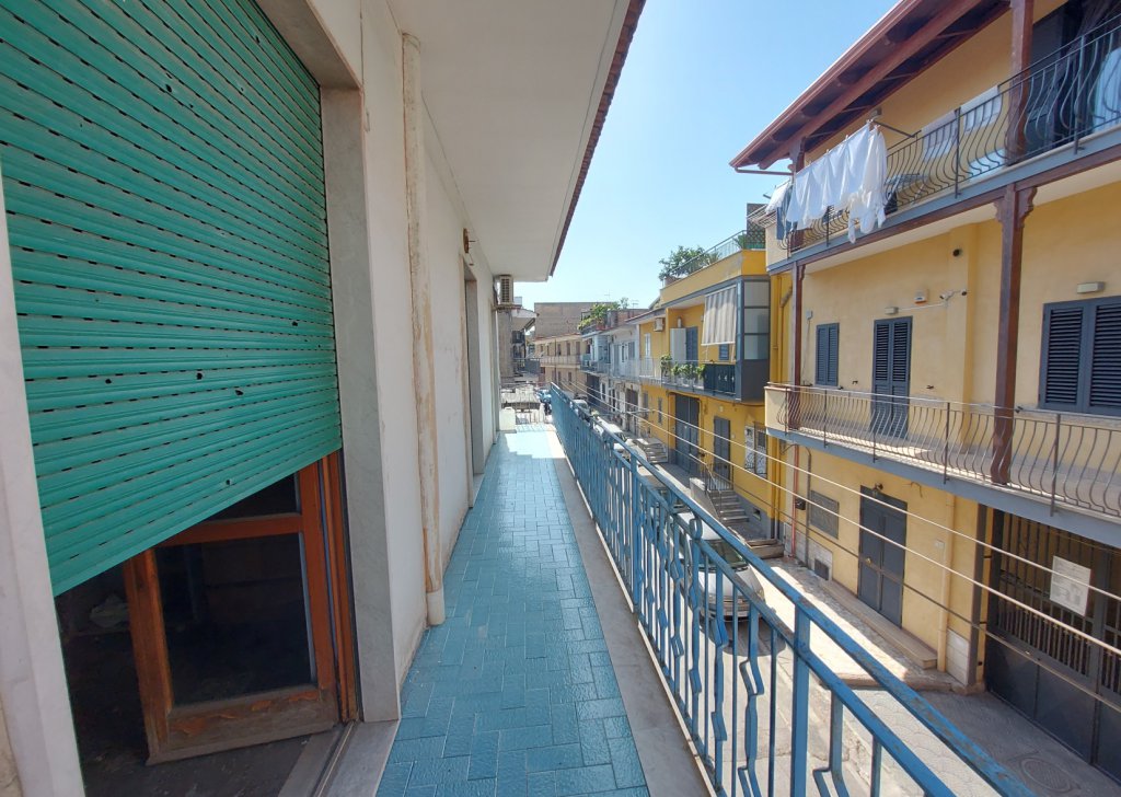 Vendita Appartamenti Volla - Appartamento di 80mq, primo piano, con balconi, zona Centro Località Centro